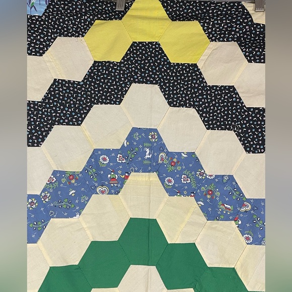Vintage Antique Hexagon Unfinished Quilt Top Handmade Hand Sewn 72 x 93 - Picture 6 of 13